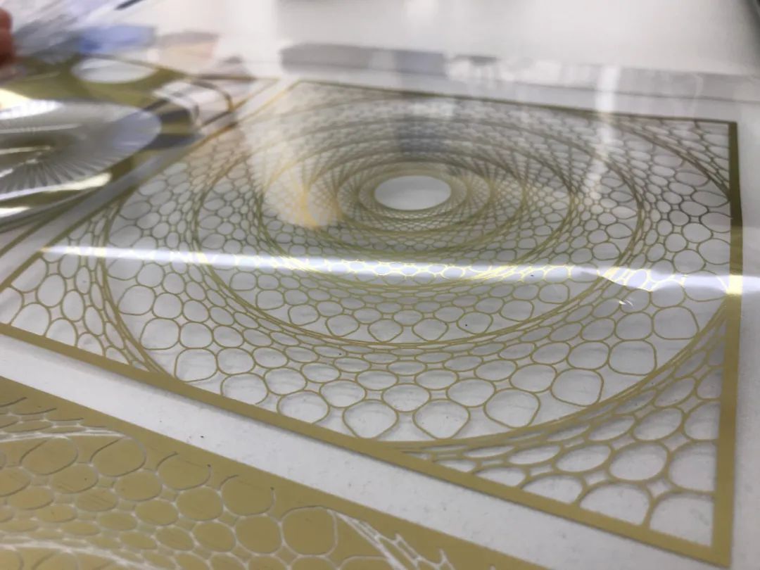 不干膠標簽燙金工藝的全新應用