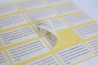 不干膠基礎(chǔ)知識小科普——易碎紙不干膠