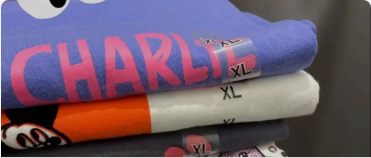 優(yōu)質服裝不干膠標貼，能減少對織物表面的破壞